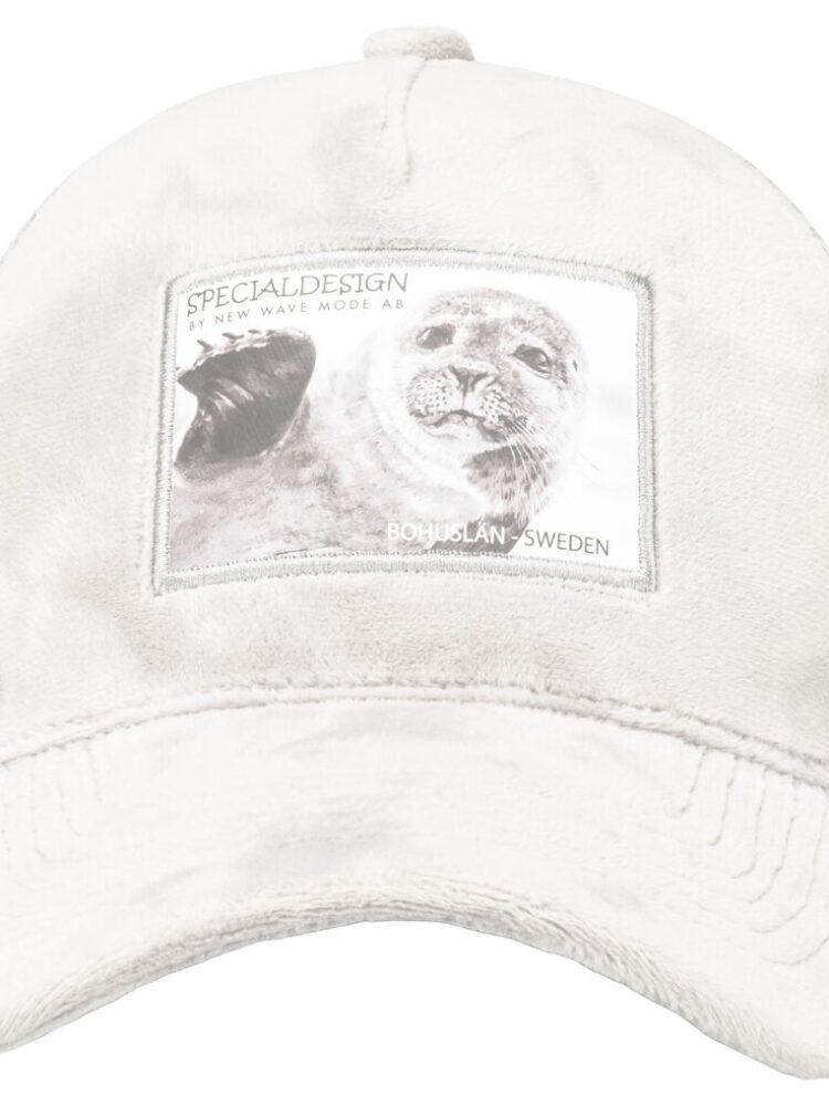 040144142-00_Velvetcap_Front
